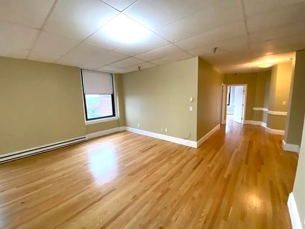 11 Lawrence St #606, Lawrence, MA 01840 - Image #1