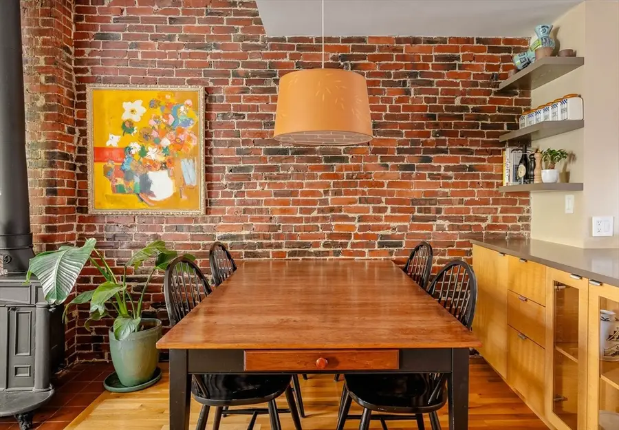 30 Bigelow St #B, Cambridge, MA 02139 - Image #3