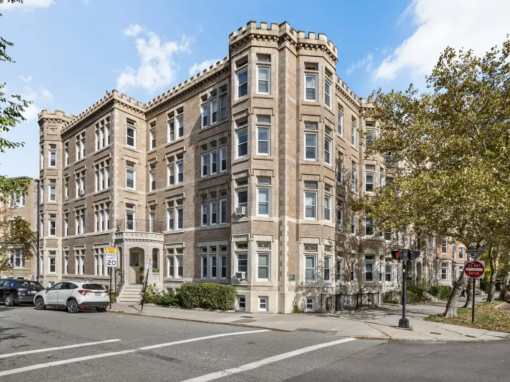 3 Englewood Ave #9, Brookline, MA 02445 - Image #1