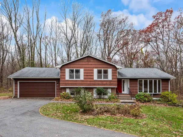 21 Hutchinson Rd., Sutton, MA 01590