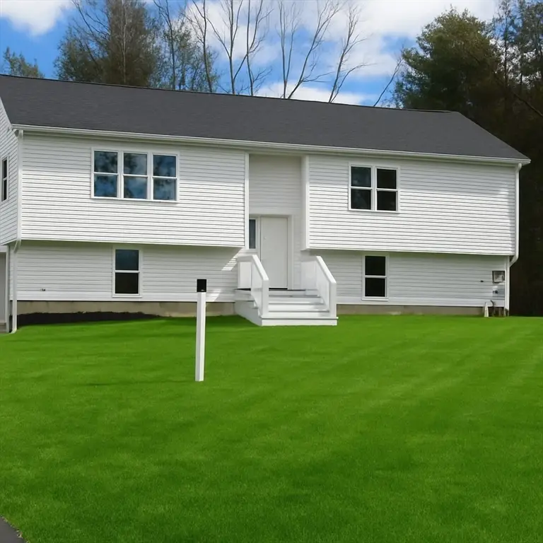 4 W Dudley Rd, Dudley, MA 01571 - Image #1