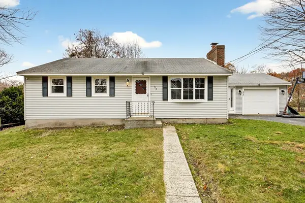33 Isleboro St, Worcester, MA 01606