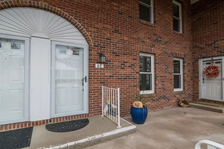 6 Castle Hill Road #E, Agawam, MA 01001 - Image #3