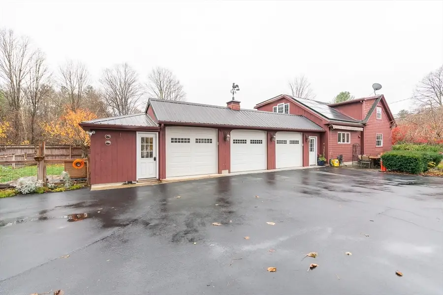 31 Heald St, Pepperell, MA 01463 - Image #2