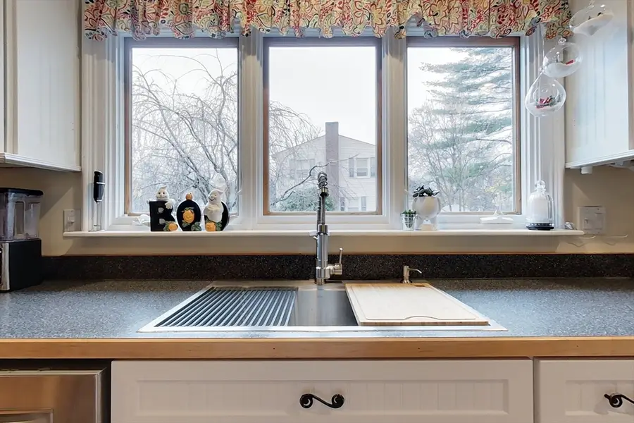 31 Heald St, Pepperell, MA 01463 - Image #3