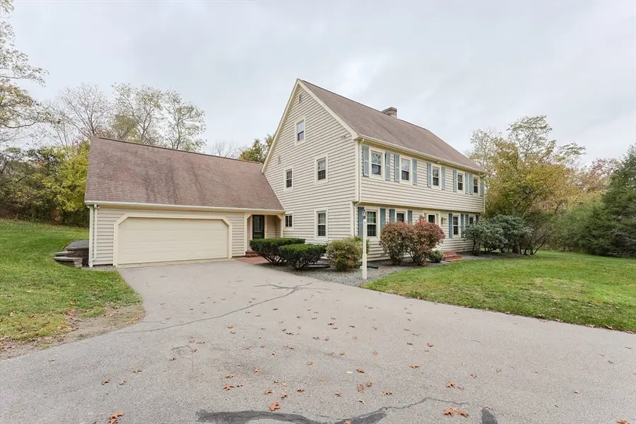 807 Paine Rd, North Attleboro, MA 02760 - Image #2