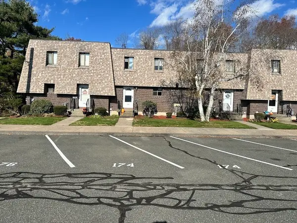 174 Beekman Dr #174, Agawam, MA 01001