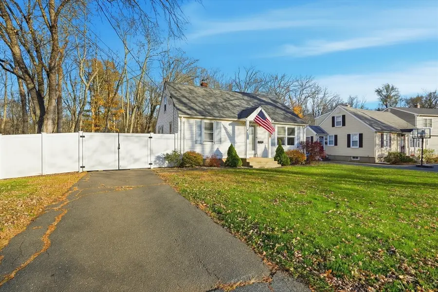 180 Wolcott Ave, West Springfield, MA 01089 - Image #2
