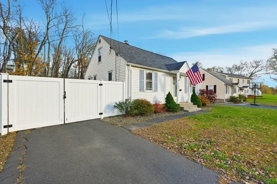 180 Wolcott Ave, West Springfield, MA 01089 - Image #3