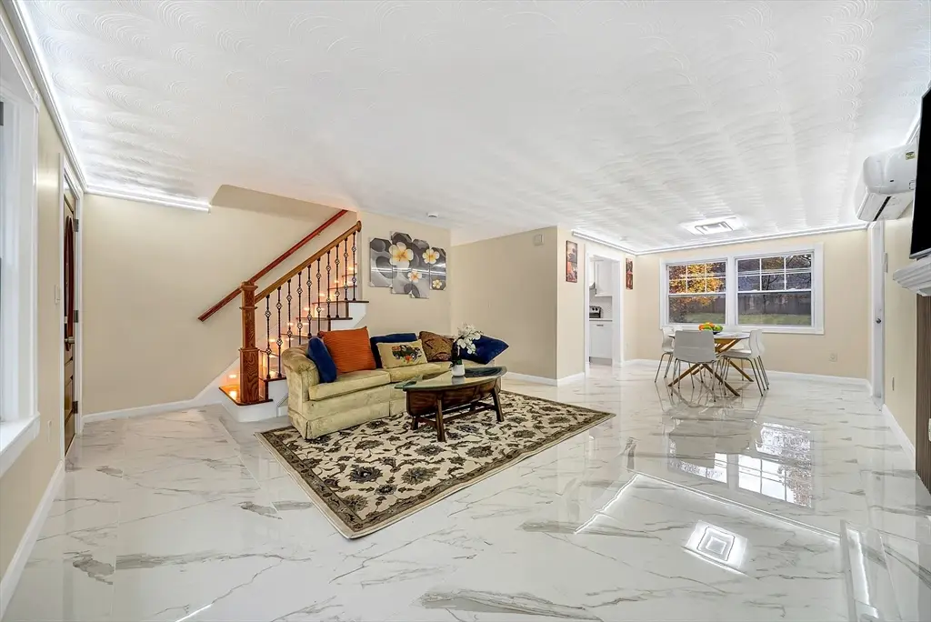 9 Donna Rd, Chelmsford, MA 01824 - Image #1