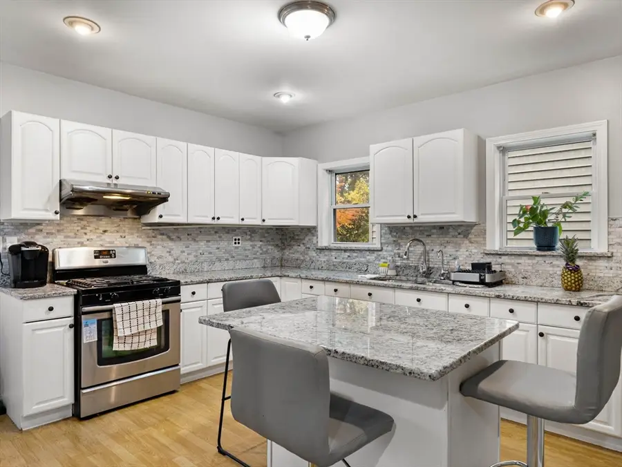 39 Centre St, Lynn, MA 01905 - Image #2