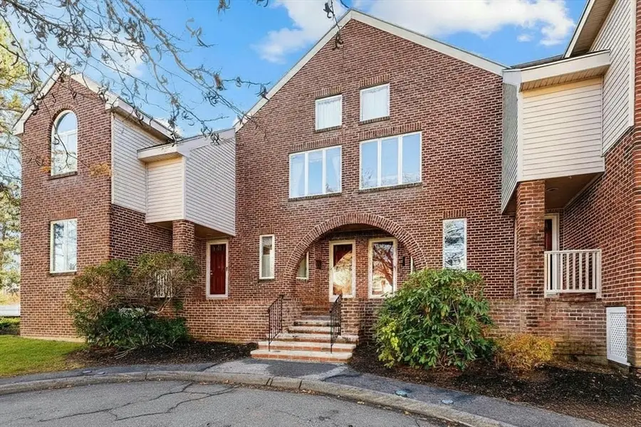 6 Mayfair Ct #6, Ipswich, MA 01938 - Image #2