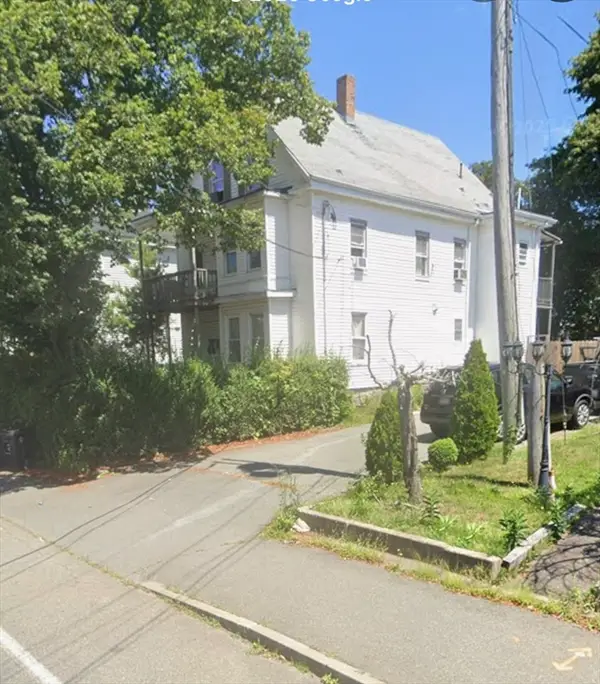 737 N Montello St, Brockton, MA 02301