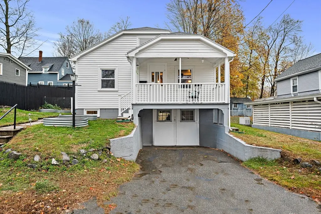 21 Green St, Merrimac, MA 01860 - Image #1