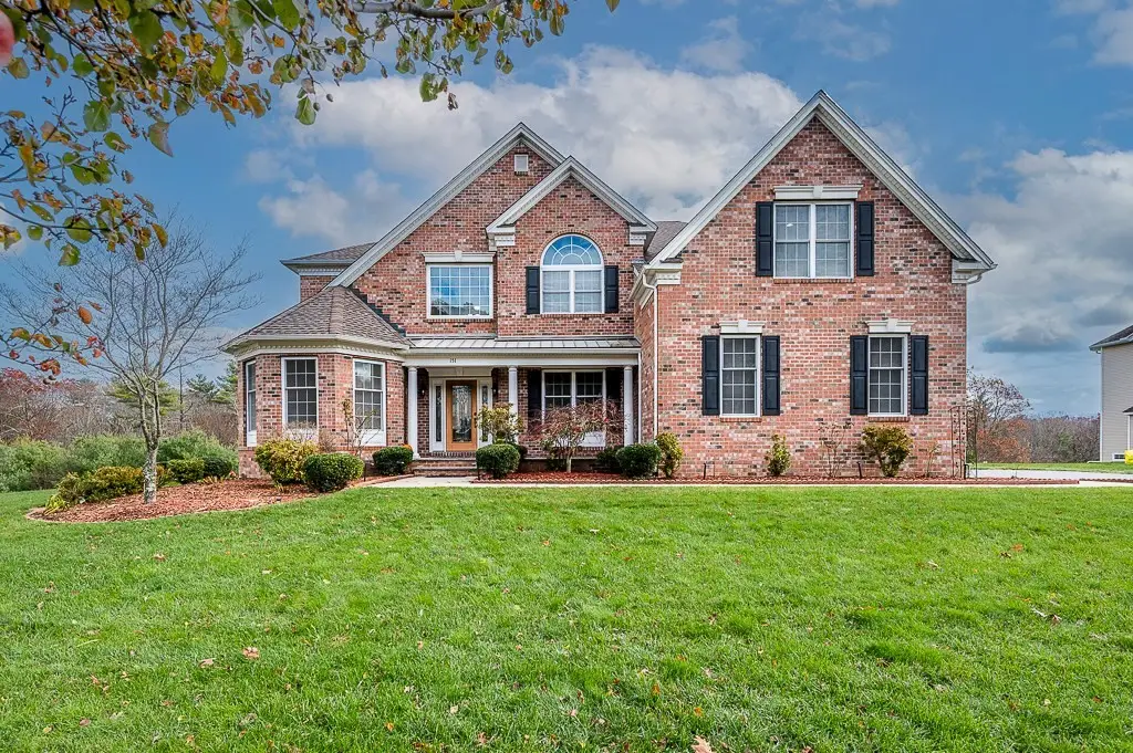 151 Mohawk Path, Holliston, MA 01746 - Image #1