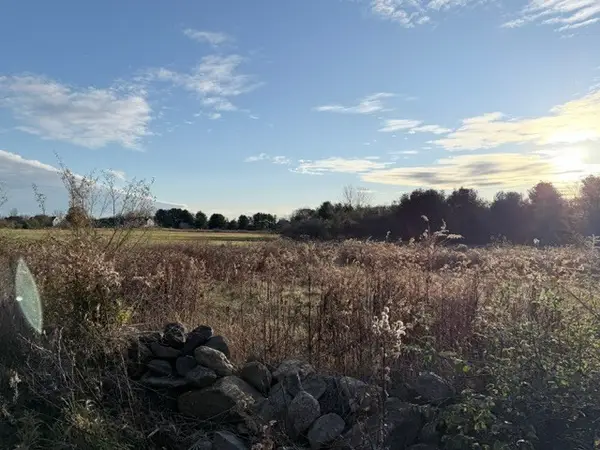 14 Kelley Road, Mendon, MA 01756