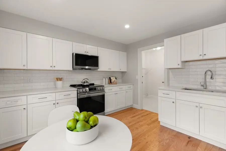 9 Barracks Road #9, Hudson, MA 01749 - Image #2