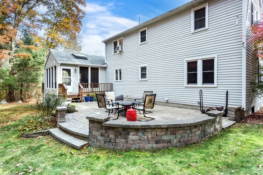 18 Mary Anne Dr, Franklin, MA 02038 - Image #3