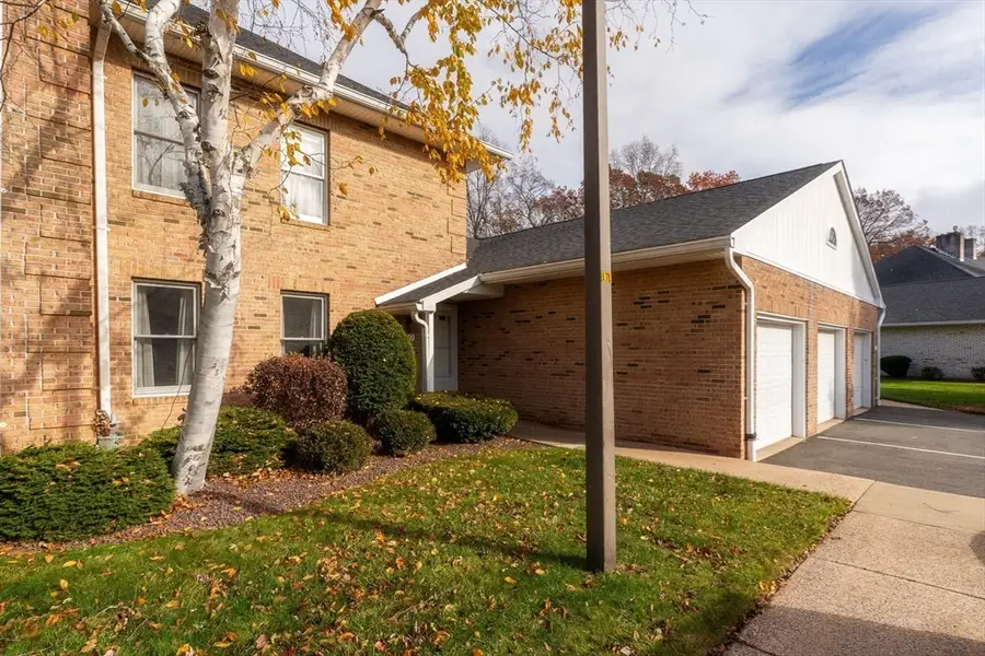 7 Castle Hill Rd #G, Agawam, MA 01001 - Image #2