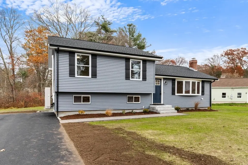 9 Woodside Ln, Burlington, MA 01803 - Image #1