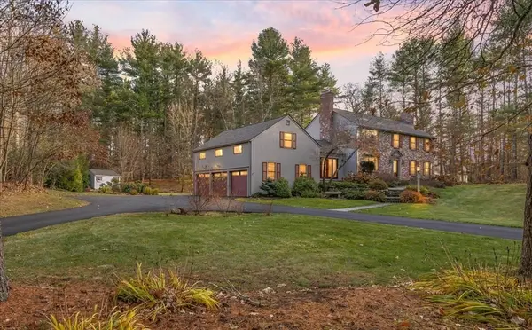 50 Stonecleave Rd, Boxford, MA 01921