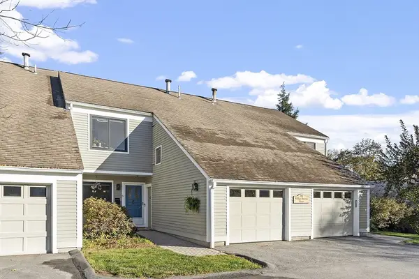 16 Concord Greene #5, Concord, MA 01742