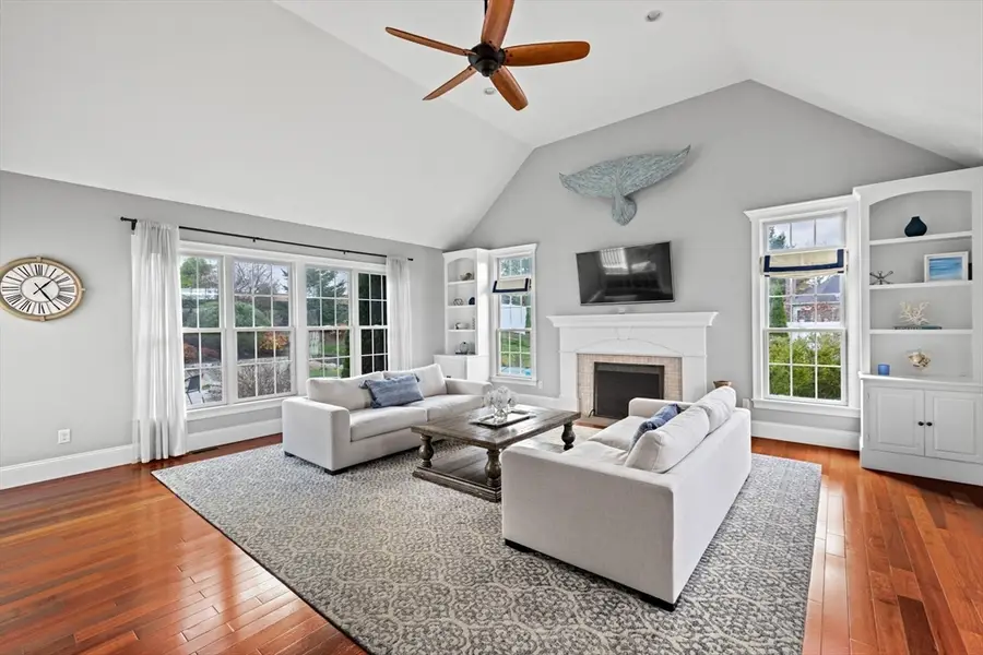 9 Cranberry Ln, Hingham, MA 02043 - Image #2