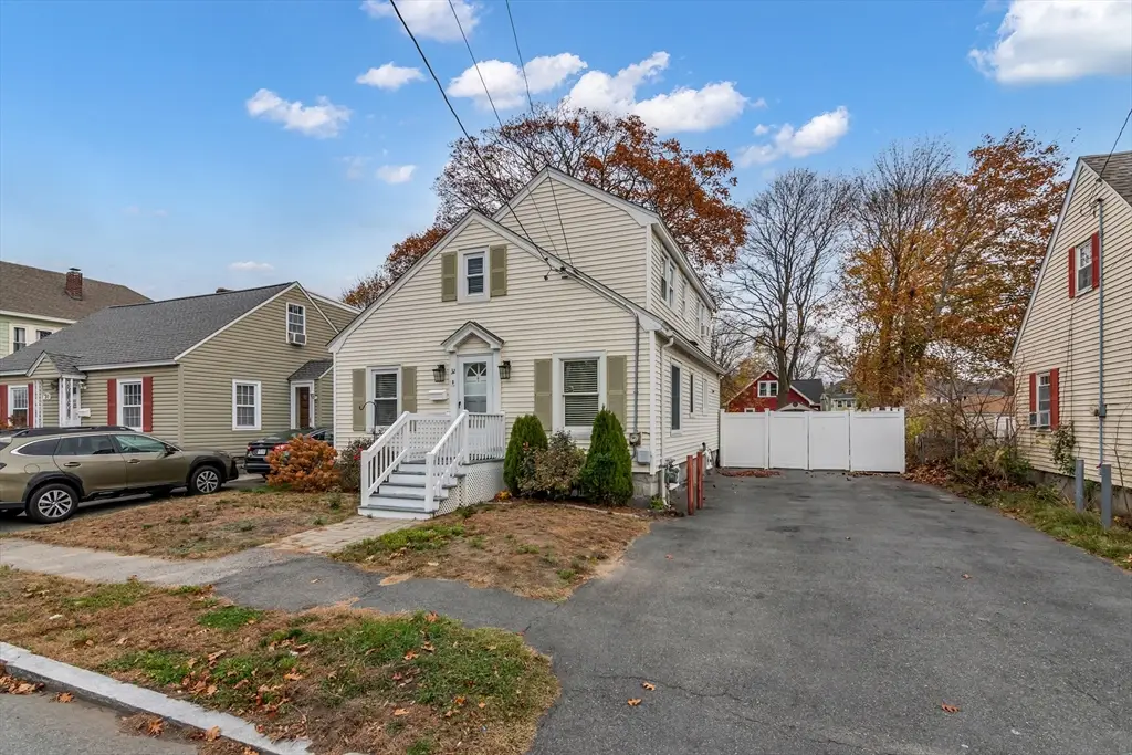 32 Glen Ave, Methuen, MA 01844 - Image #1