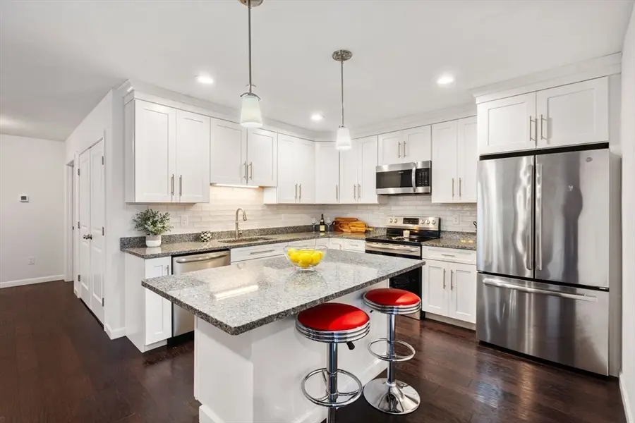 1 Roseland St #A-1, Foxboro, MA 02035 - Image #2