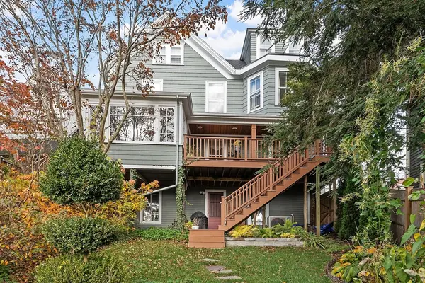 29 High St, Marblehead, MA 01945