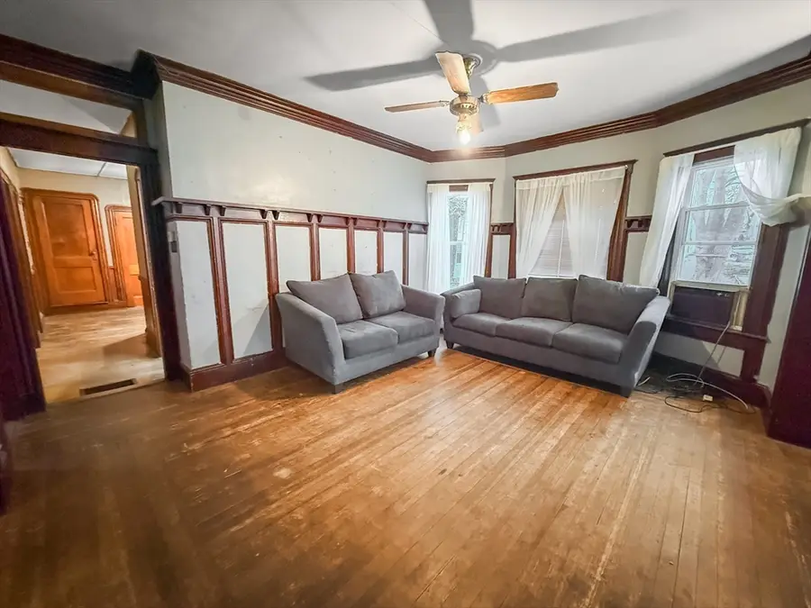 265 Ames St, Lawrence, MA 01841 - Image #2