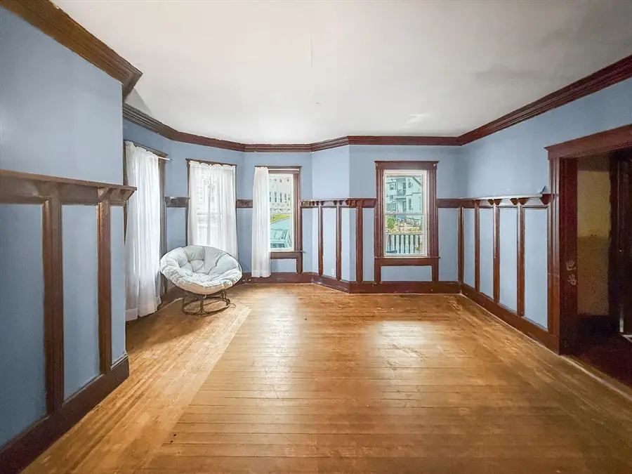 265 Ames St, Lawrence, MA 01841 - Image #3