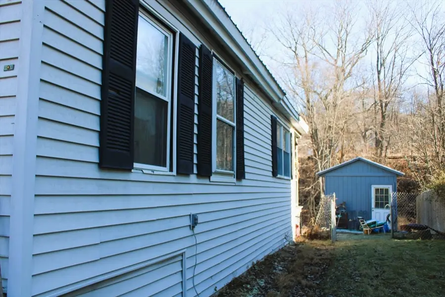 73 Washington St, Greenfield, MA 01301 - Image #2