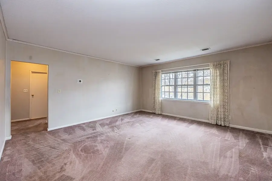 108 Lake Shore Rd #4, Boston, MA 02135 - Image #2