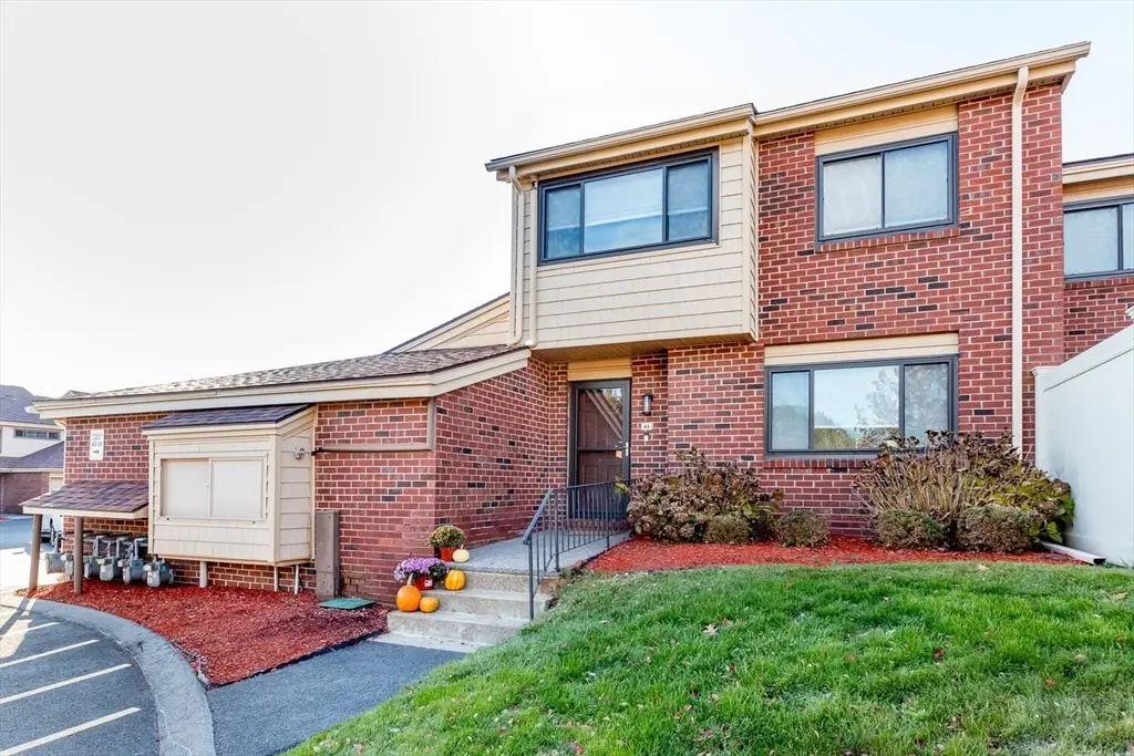 43 Elderwood Dr #43, Stoughton, MA 02072 - Image #1
