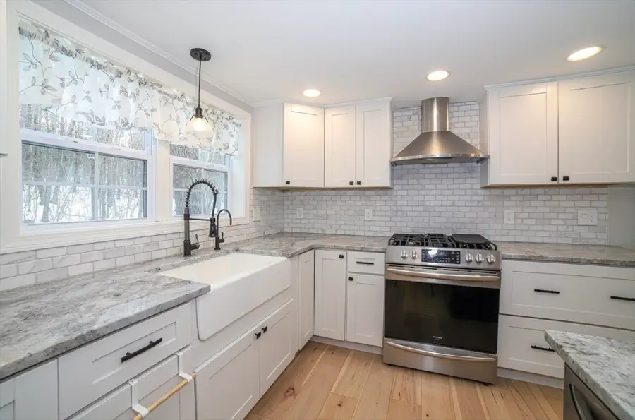 3 Woods Rd, Westminster, MA 01473 - Image #2