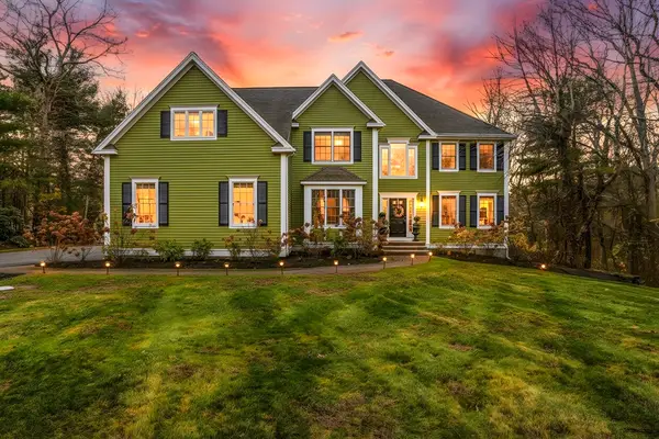 20 Thayer Rd, Mendon, MA 01756