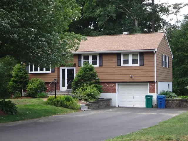 15 Governor Peabody Rd, Billerica, MA 01821 - Image #2