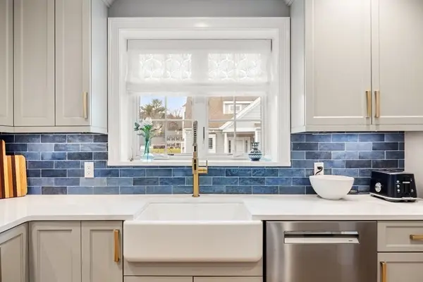 5 Maple Ln #5, Marshfield, MA 02050