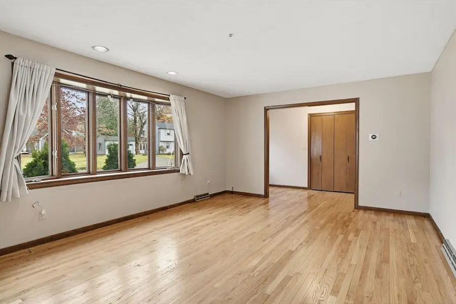 136 Fenwood Road, Longmeadow, MA 01106 - Image #3