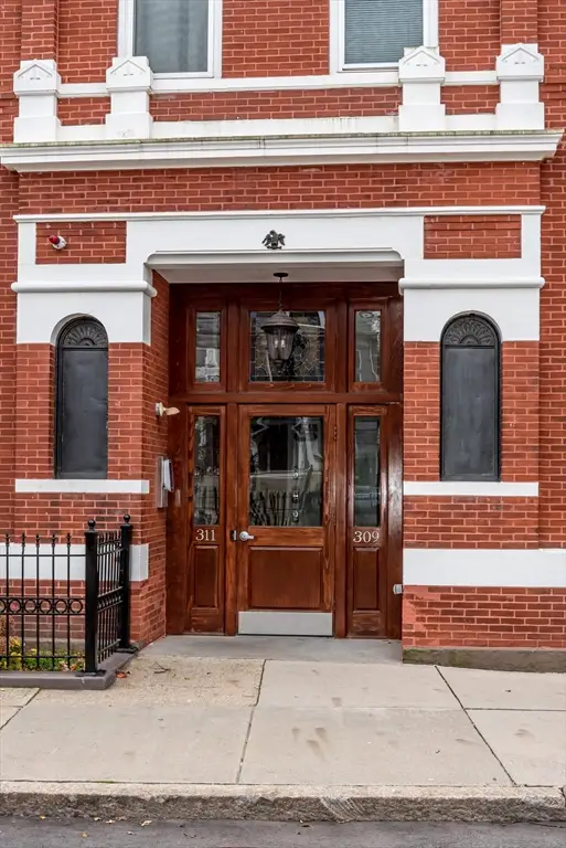 309 Emerson St #14, Boston, MA 02127 - Image #3