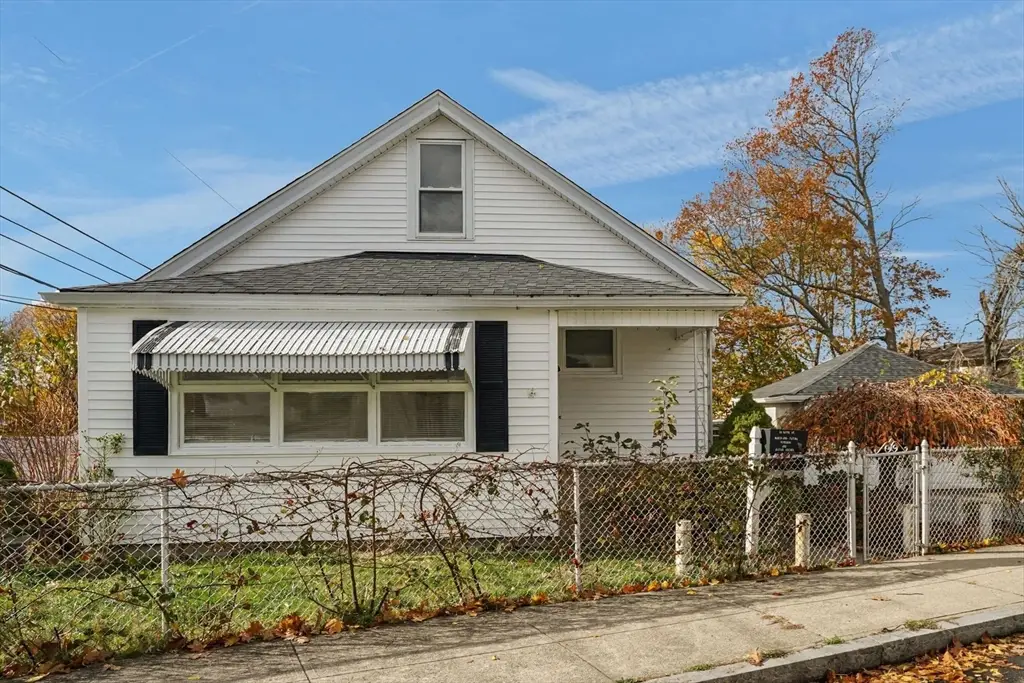 59 Wayne St, Fall River, MA 02721 - Image #1