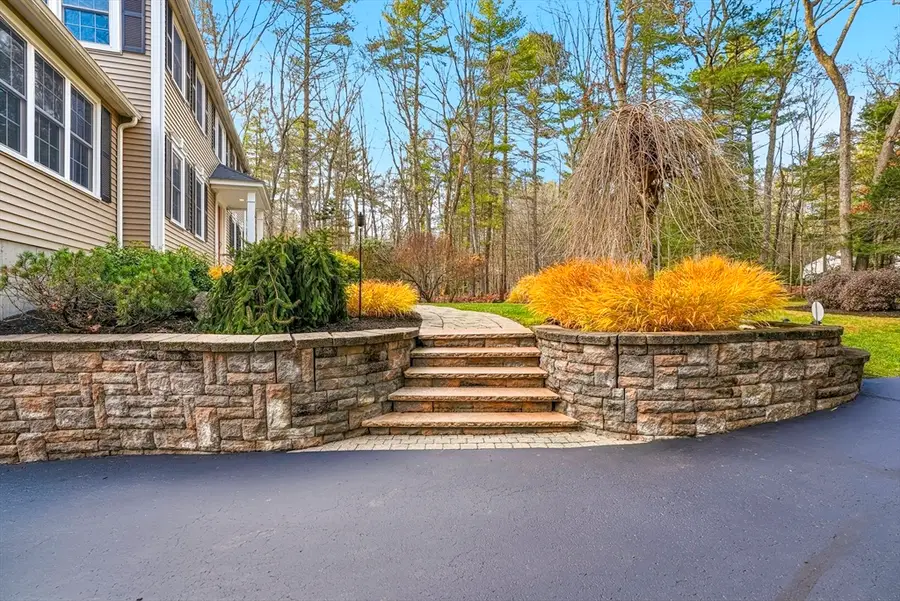 6 Hickory Lane, Upton, MA 01568 - Image #3