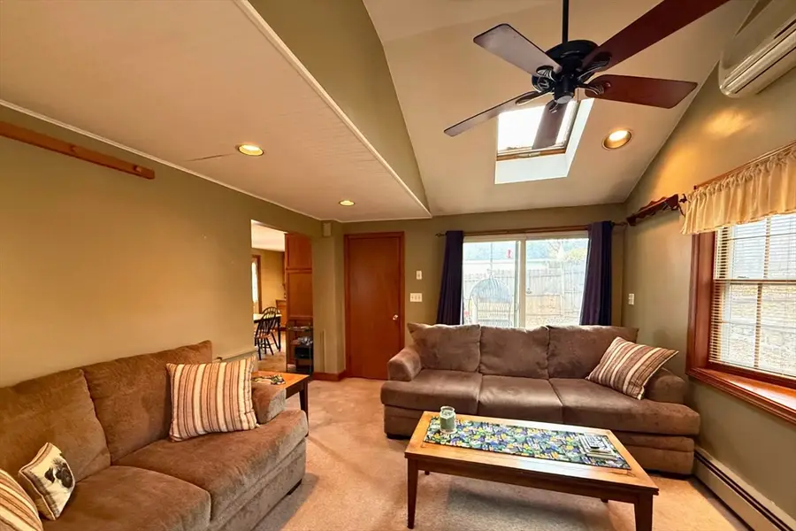 37 Glendale St, Maynard, MA 01754 - Image #3