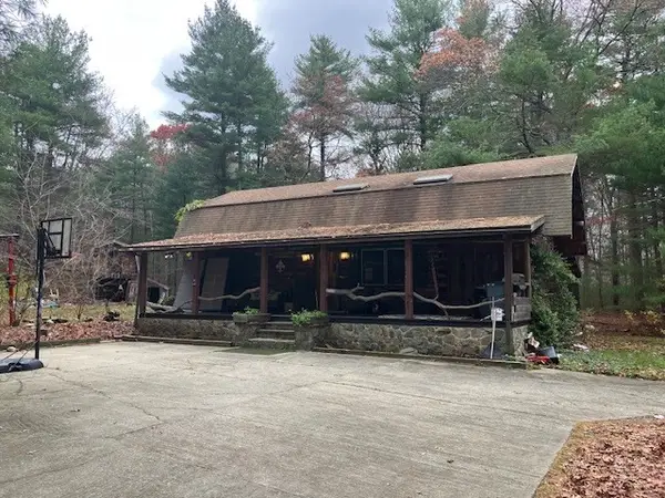 138 Carver Street, Raynham, MA 02767