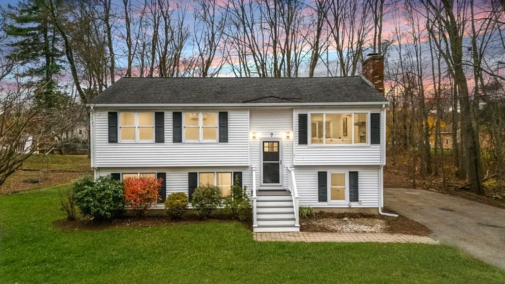 7 Old North Rd, Hudson, MA 01749 - Image #1