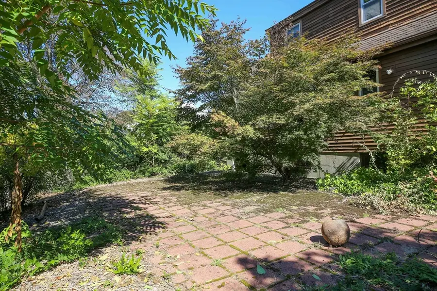 107 Washington St, Hudson, MA 01749 - Image #3