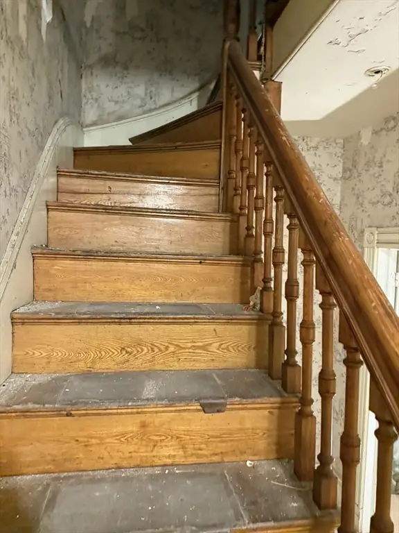 623 E 3rd St, Boston, MA 02127 - Image #2