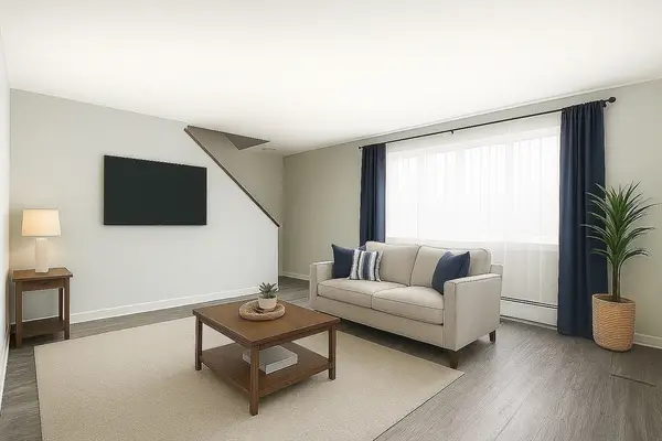 8 Bishop Dr #8, Framingham, MA 01702