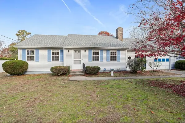 10 Upton Rd, Yarmouth, MA 02664